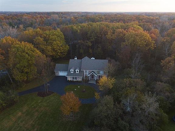 2nd image of 16651 W Cherrywood Ln