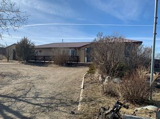 310 W 5th Ave, Sunburst, MT 59482