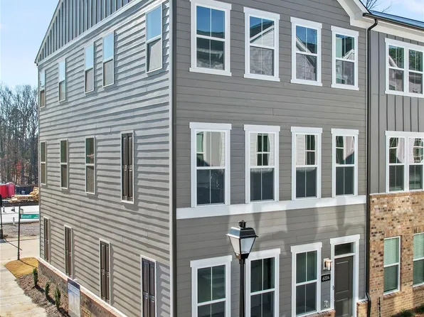 6004 Runoff Ct, Charlotte, NC 28262