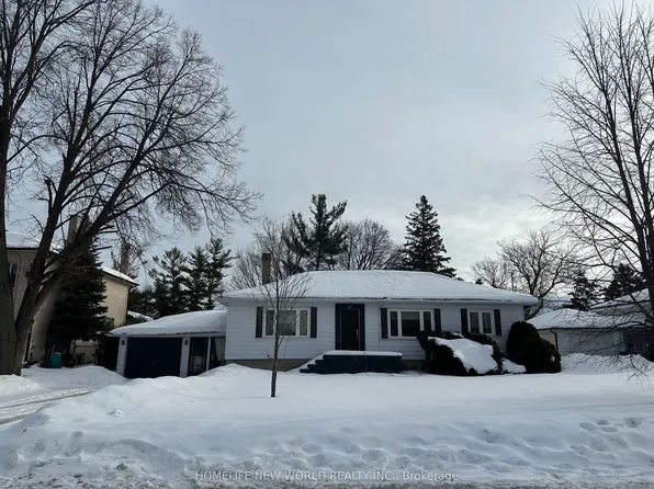 29 Fulham St #Basement, Toronto, ON M1S 2A3