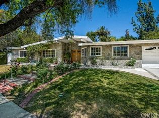 23763 Clarendon St, Woodland Hills, CA 91367