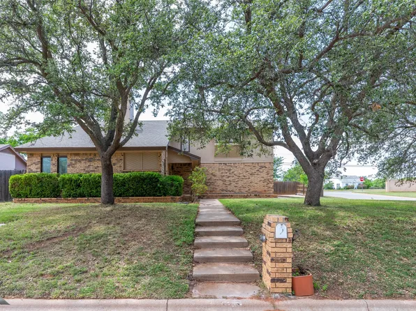 2 Olympic Cir, Abilene, TX 79606