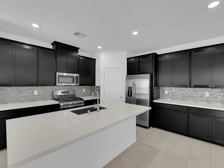 4368 Bayley Skye Ave — Photo 10