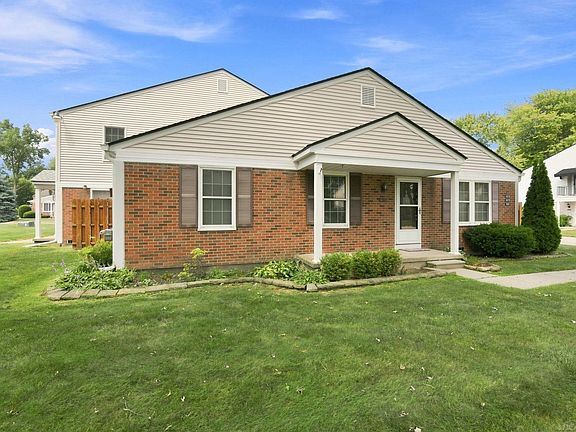 3rd image of 24729 Meadow Creek Dr