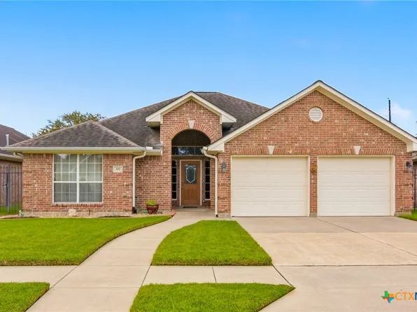 107 Zephyr Dr, Victoria, TX 77904