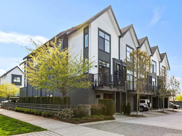 17568 57a Ave #102, Surrey, BC V3S 7V2