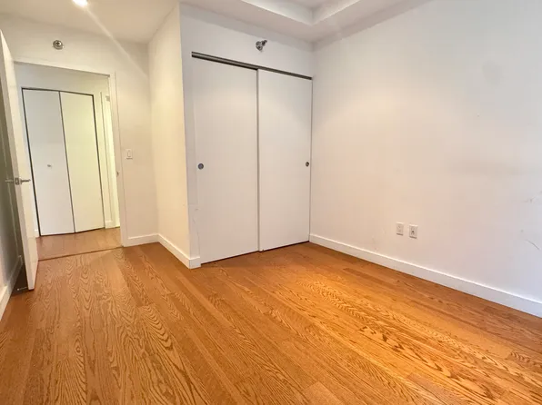 40-22 College Point Boulevard image 16 of 26