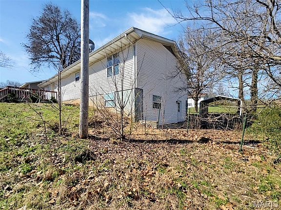 4th image of 1512 Sanders Ave