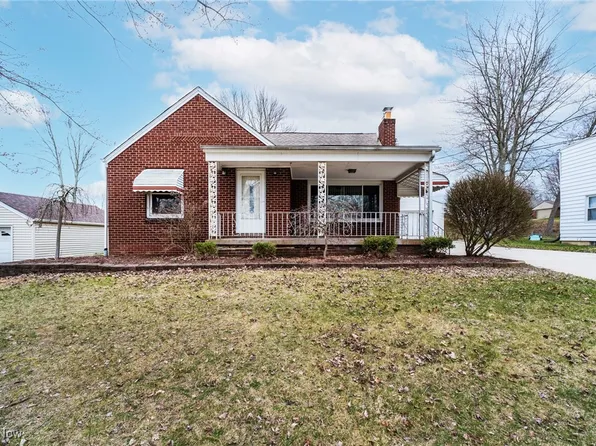 2425 W Manor Ave, Poland, OH 44514