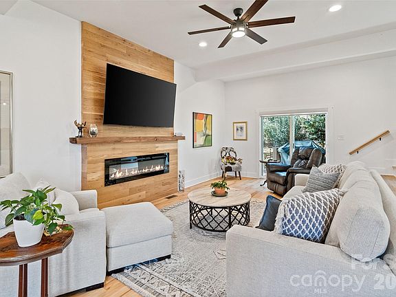 2nd image of 16137 Tana Tea Cir