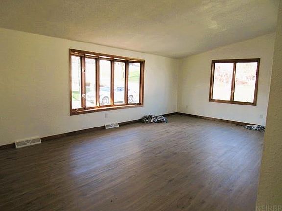 4th image of 216 Celgo Ave