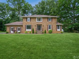 7 Warwick Rd, East Brunswick, NJ 08816