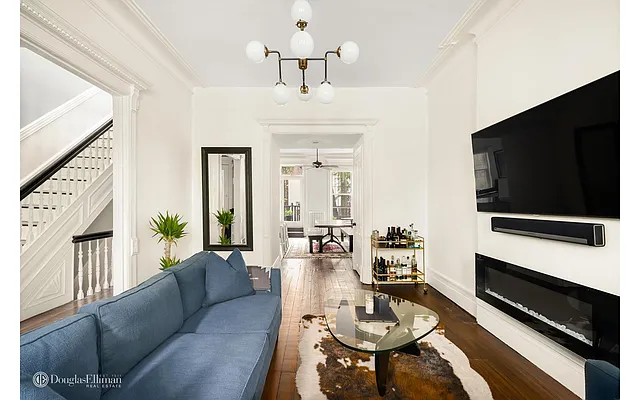 Rented by Douglas Elliman | media 2