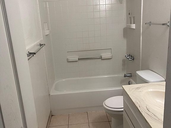 2nd image of 1035 Princess Dr