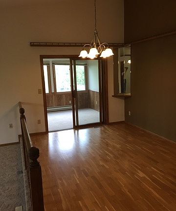 5th image of 4529 Rosewood Ln N