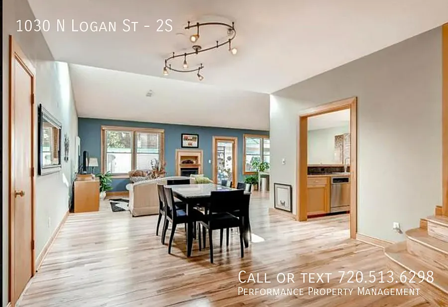 Spacious Condo With Expansive Deck And Parking Garage In Historic Denver Building - Utilities Inc... — Photo 3