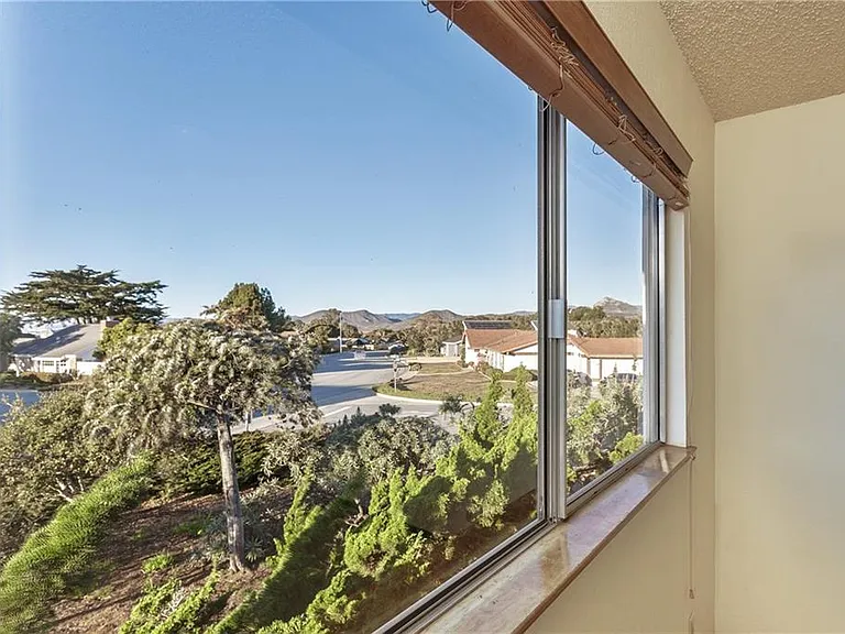 2440 Oak Ridge Dr — Photo 21