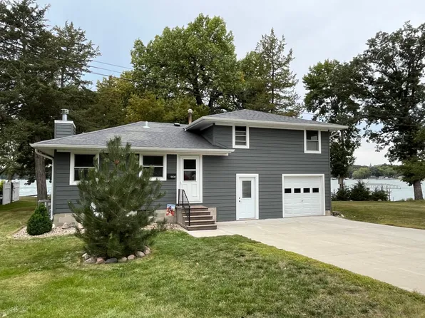 1900 Cedarwood St, Fairmont, MN 56031