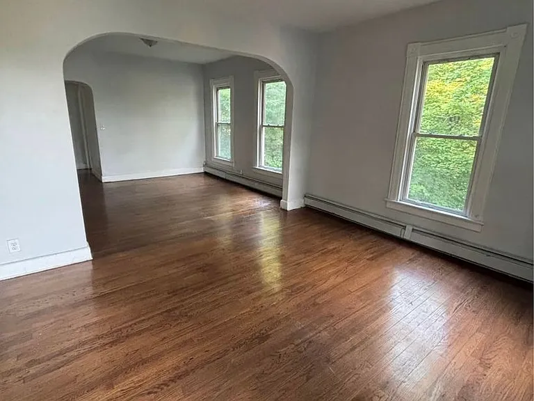 109 Main St — Photo 8