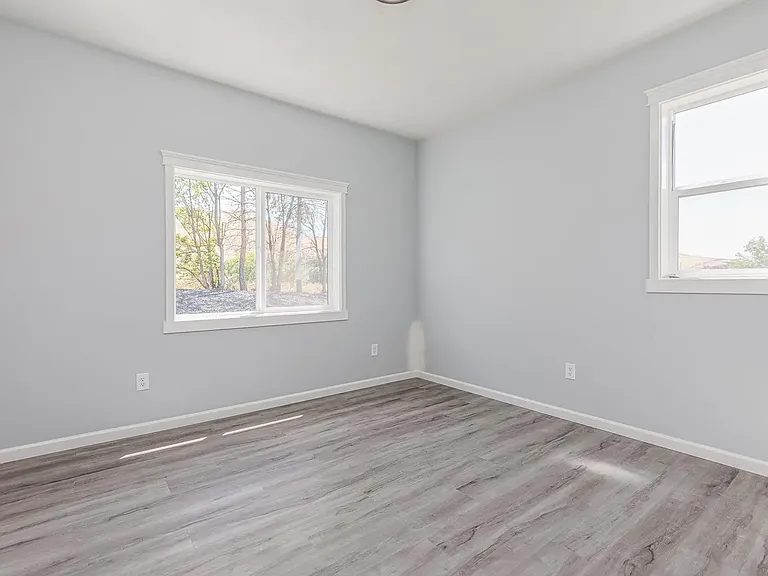 1107 Brown St — Photo 16