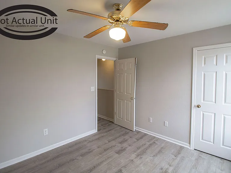 1638 High Quest Cir — Photo 27