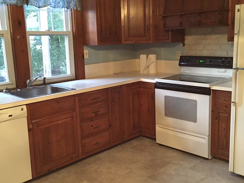 1st image of 1 Edgewood St