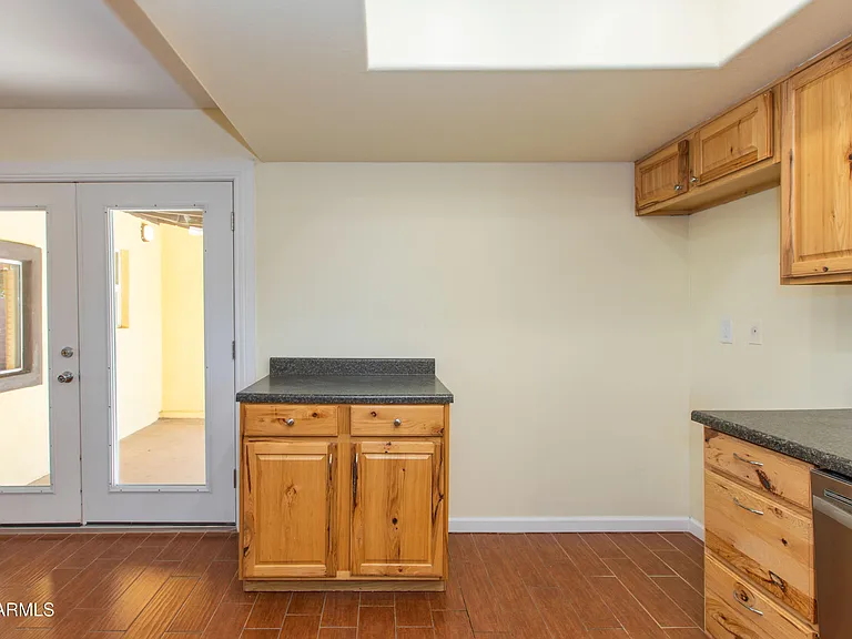 1813 E Ellis Dr — Photo 20