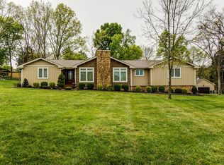 1906 Hampton Dr, Lebanon, TN 37087