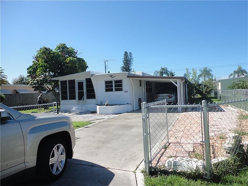 1st image of 328 Calle Liana