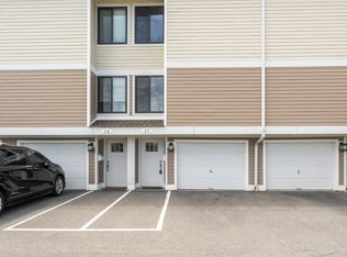 17 Lawson Ln #17, Ridgefield, CT 06877