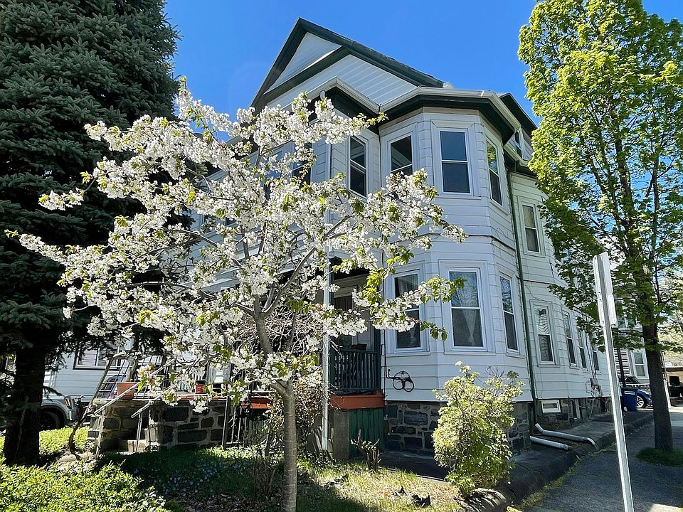 1st image of 44 Benton Rd #1