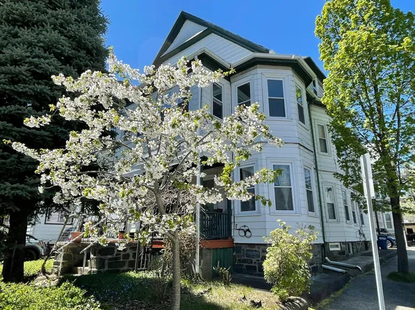 44 Benton Rd #1, Somerville, MA 02143