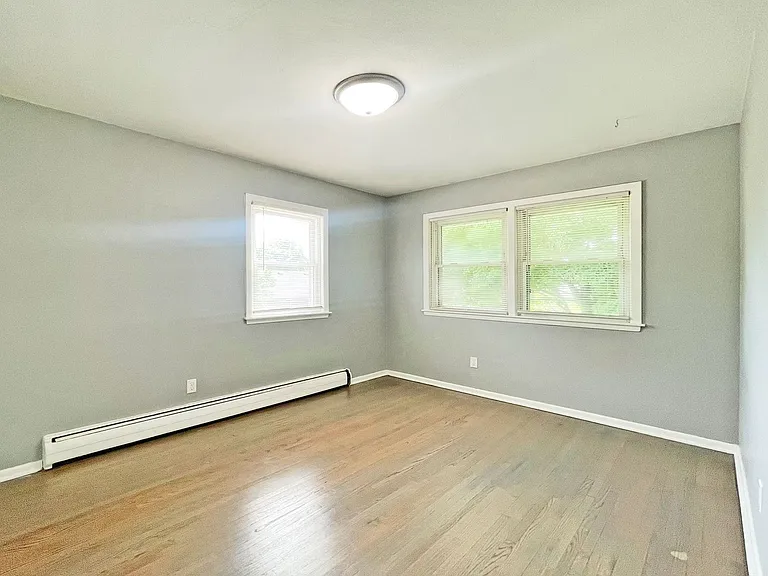 7515 Cloman Way — Photo 13