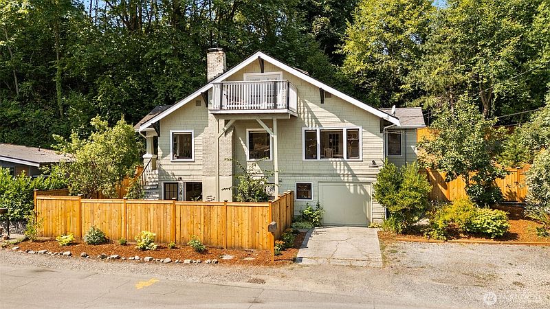2nd image of 10015 68th Avenue S