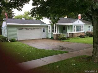 10 Glenwood Dr, Arcade, NY 14009