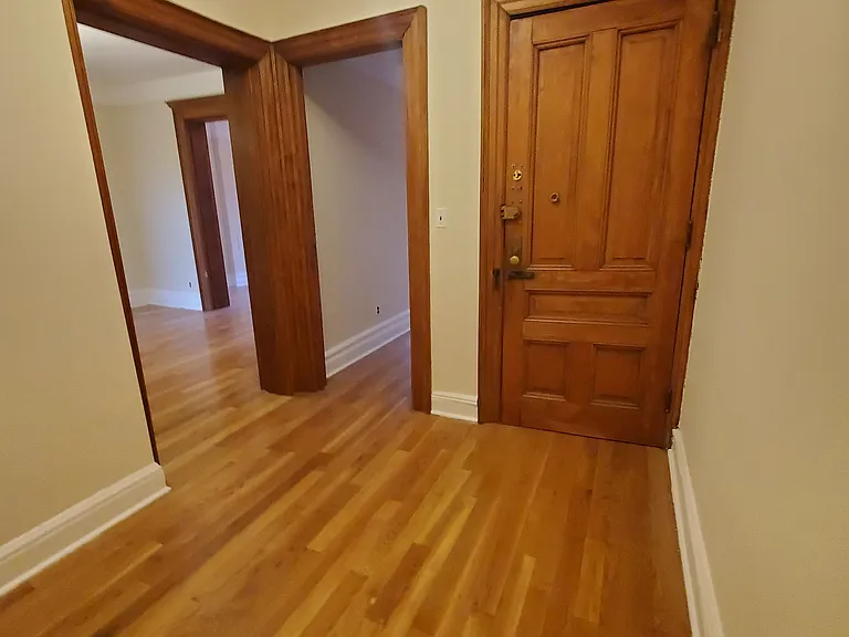 449 3rd St #3R — Photo 5
