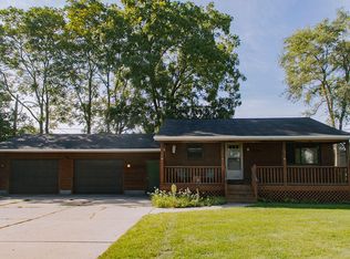 408 W 20th St, Holland, MI 49423