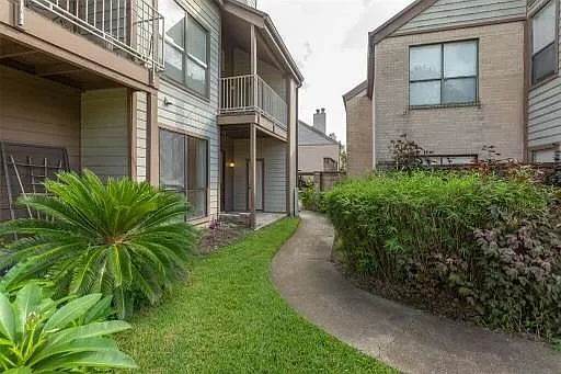 8293 Sands Point Dr #185 — Photo 16