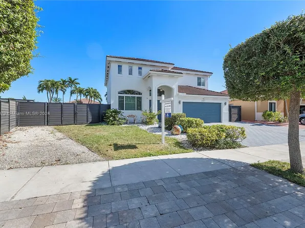 22471 SW 103rd Ct, Miami, FL 33190