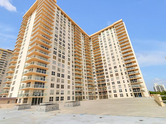 4th image of 230 NE 174th Street #315