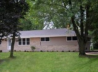 W144N5480 Vera Ln, Menomonee Falls, WI 53051