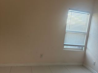 3481 N Silver Berry Dr, Rialto, CA 92377