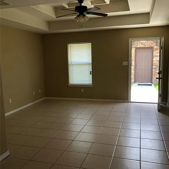 112 W Amy Dr #C — Photo 10