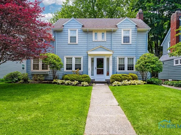 3327 Pelham Rd, Toledo, OH 43606