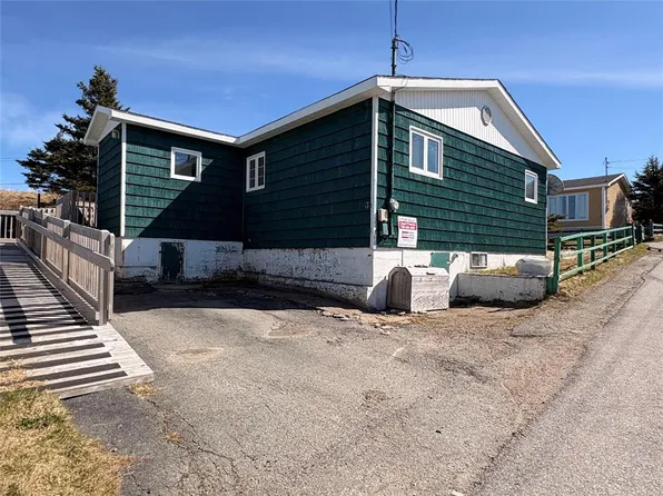 3 Hilltop Lane, Port Aux Basques, NL A0M1C0