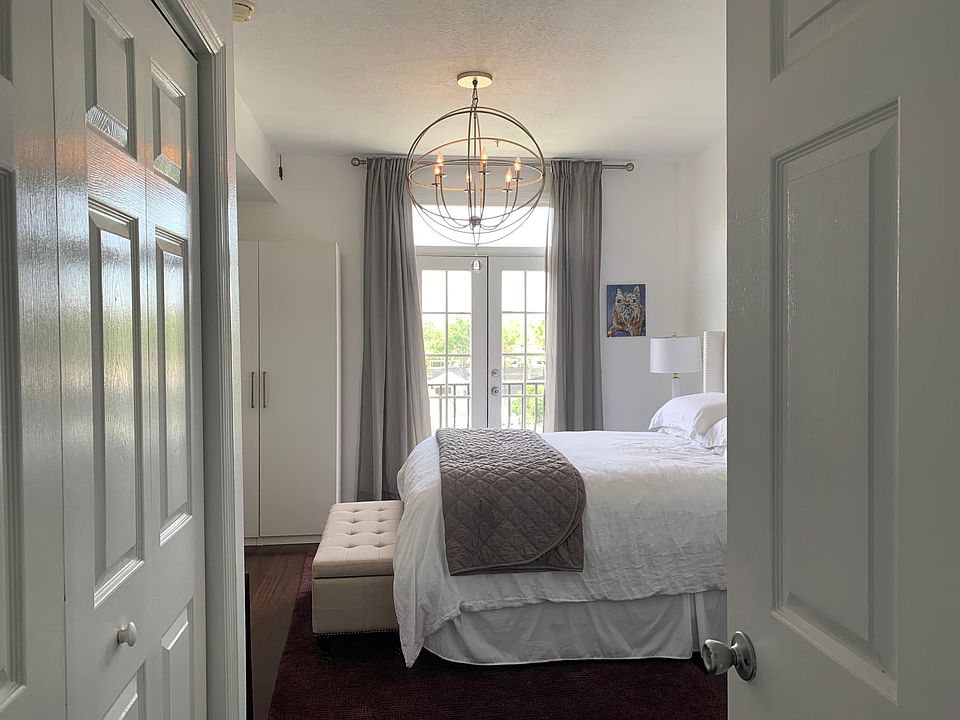 1st image of 501 Knights Run Ave APT 2203