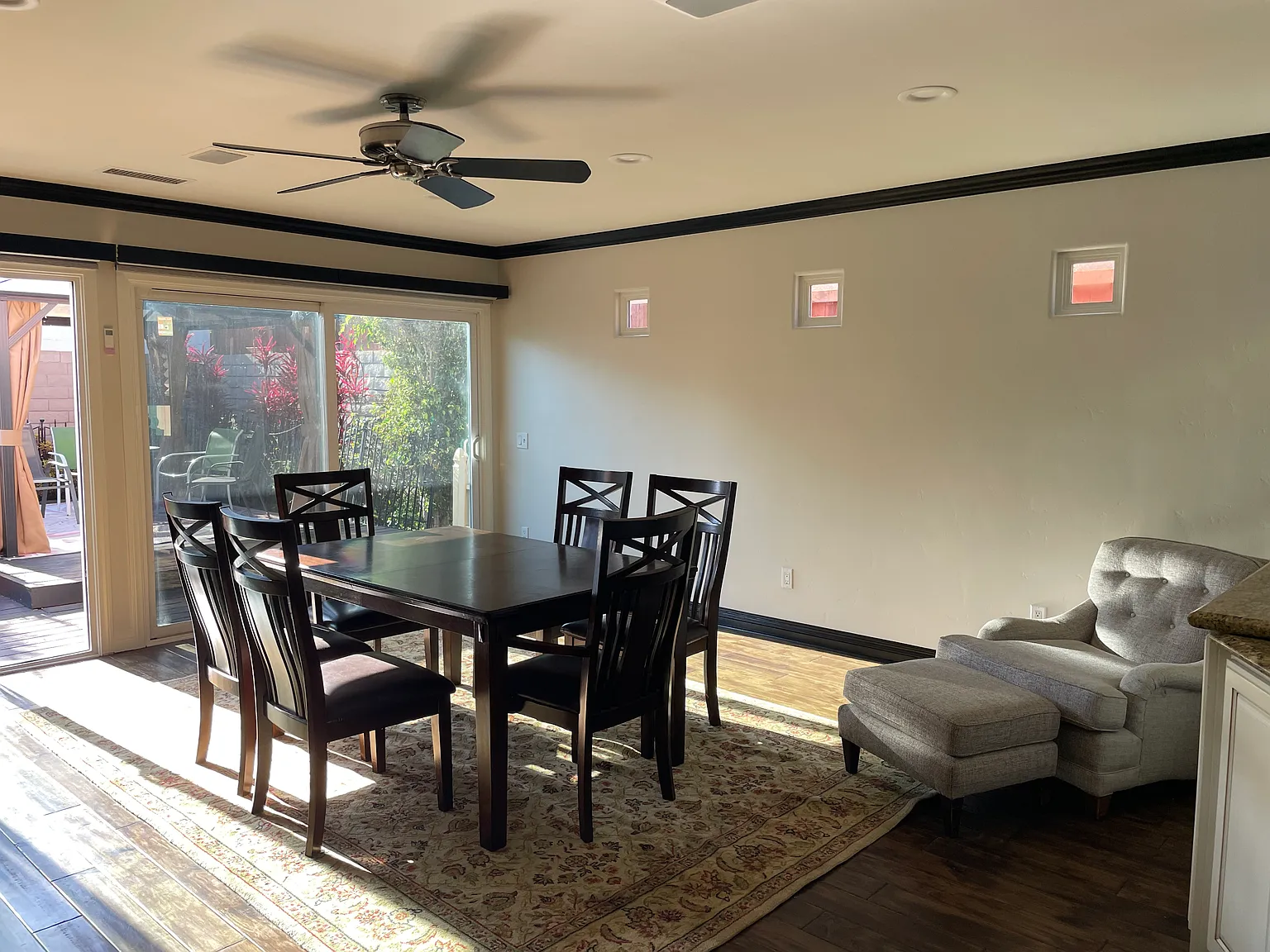 3 bed, 1450 sqft, $5,900 — Photo 4