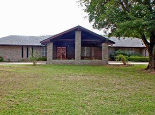 206 Sooner Rd, Holdenville, OK 74848