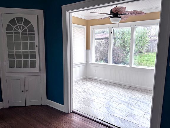 4th image of 3161 Ashwood Rd