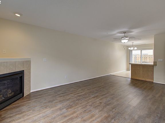 5th image of 4000 NE 109th Ave #W113